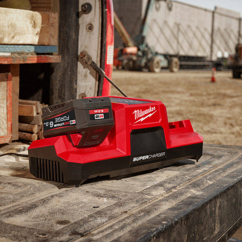 M18 DBSC Süper Hızlı Şarj Cihazı - 2